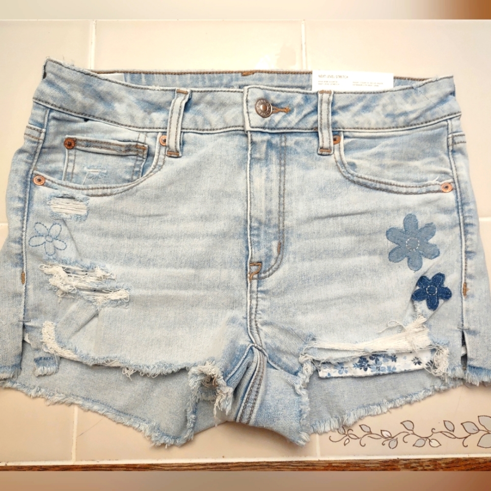 American eagle shorts with flowers
